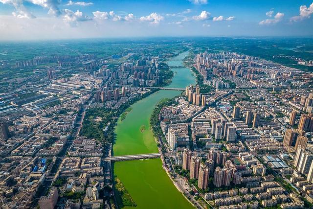 四川的“下一个成都”，不是攀枝花也不是绵阳，而是一座小城市！