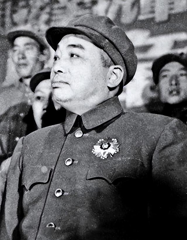 左权女儿考哈军工，政审却不过关，陈赓看后：你多填了个社会关系