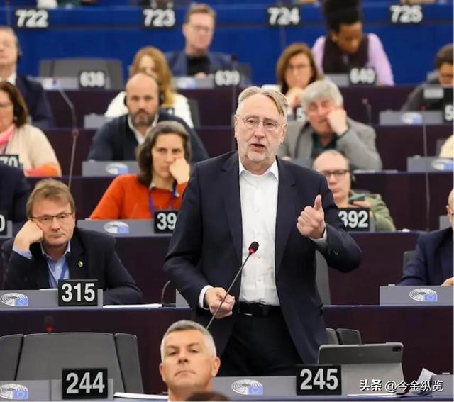 美国贸易新规曝光：关税“宰割”全球，盟友变“奴才”真相曝光！