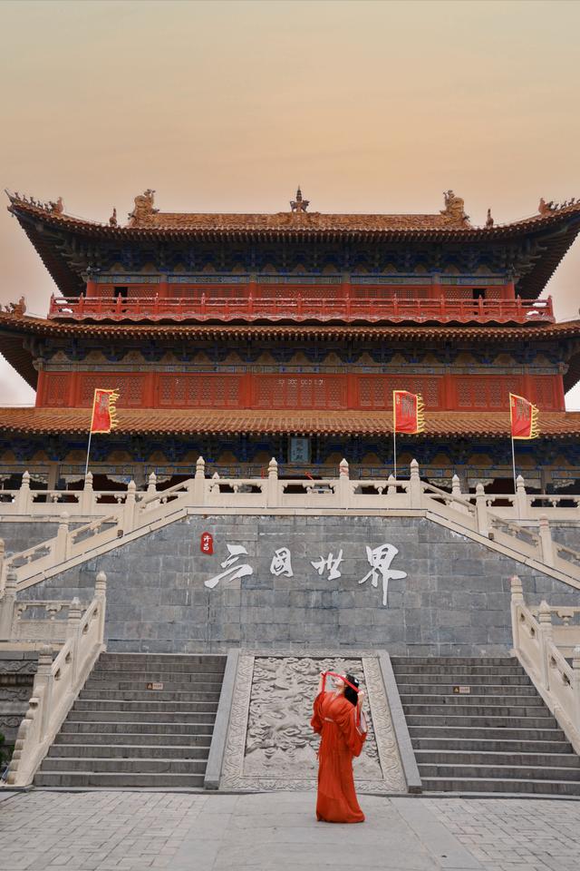 豫见千年 在洛阳、许昌、郑州与开封的时光褶皱里穿行