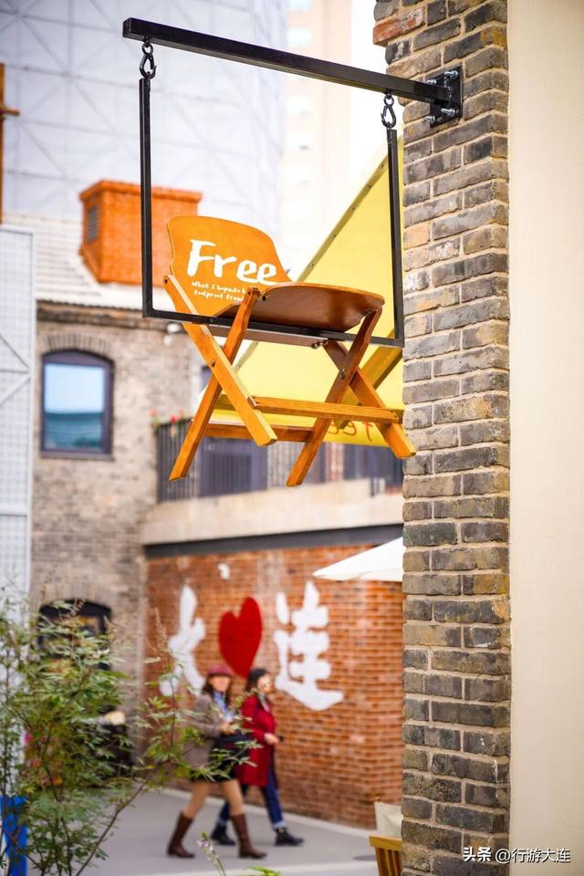 坐上201路老式有轨电车，慢游大连旧时光