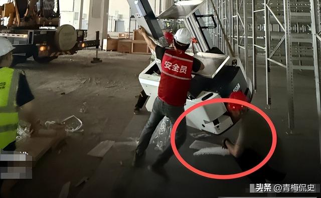 哈工大研究生被砸身亡！现场惨不忍睹，是家中独子，父母发文心碎