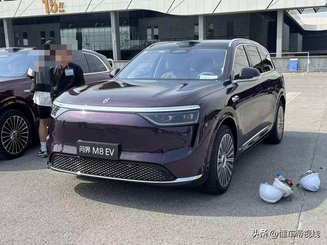 成都车展探馆问界M8纯电版实车