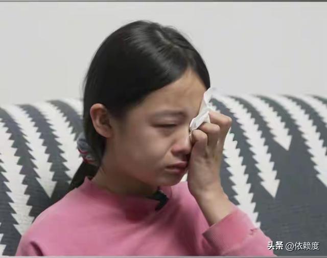 10岁女孩:不能拖累妈妈改嫁，父亲离世，妈妈的大饼吃不下
