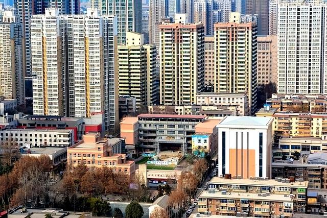 西安，一个大西北城市，为何夏天比很多南方城市还要热？