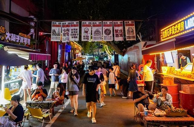 来郑州，怎能错过郑州记忆？上一秒穿越时光，下一秒拥抱潮流