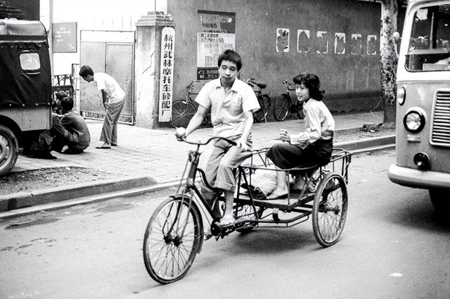 美国游客1983年中国行 少见的开平街景