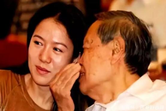 站在比世俗更高维度看翁帆，才知：被可怜的她，才是真正人生赢家