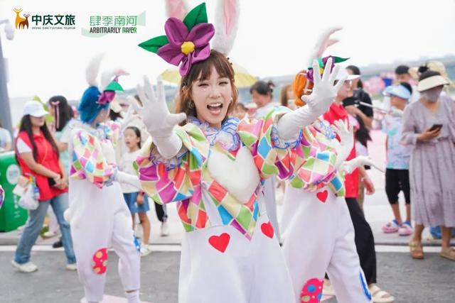 多场巡游齐亮相！惊艳八方游客！