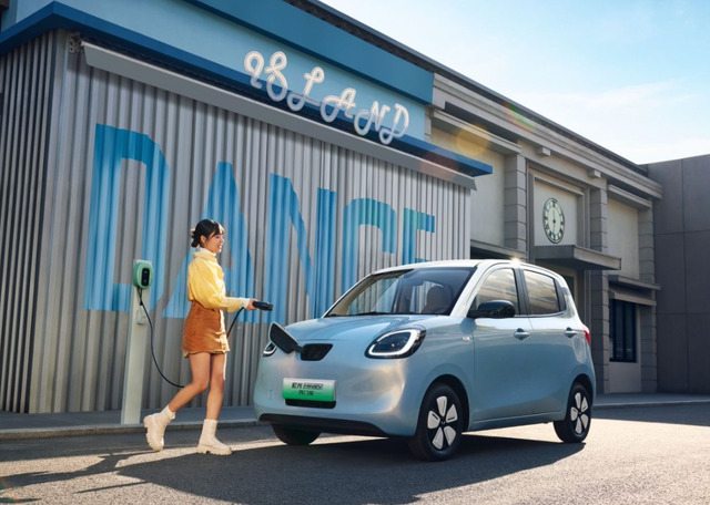 宏光MINIEV堪称国民神车，除了价格友好外还有这几个优点~