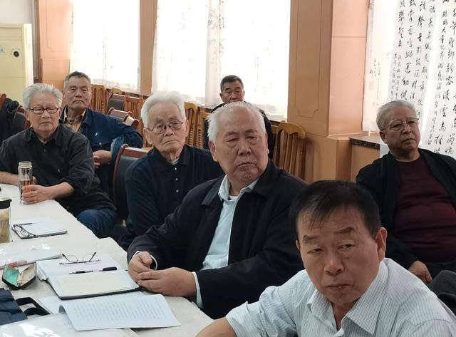格律诗词学研创 艺术休养上水平