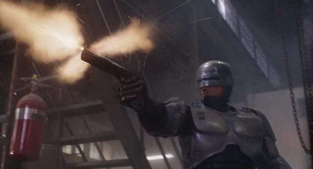 好莱坞的军火库：深度揭秘“机械战警”的武器选用与改装