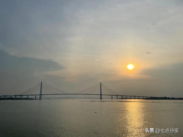 汕头一日游:杨枝寺+菩提禅寺+汕头市博物馆+小公园+广场轮渡