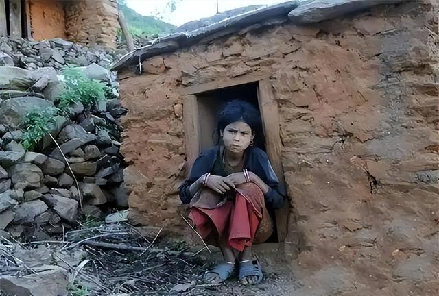 尼泊尔的月经羞辱：在这个国家，女人每个月都要被放逐一次