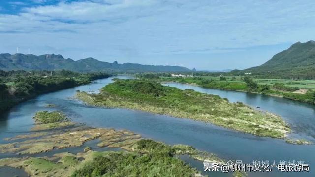 行至江畔过过山水慢生活吧！这次是文化旅游产业发展大会主办地——柳城