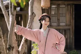 杨紫胡歌合作新剧？最新回应图片