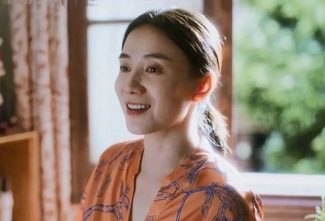 陪睡上位、知三当三？刚拿金鸡奖影后的宋佳，私生活传闻有多离谱