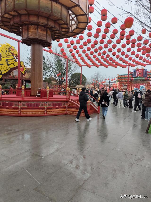 马年初10独自开封清明上河园记。