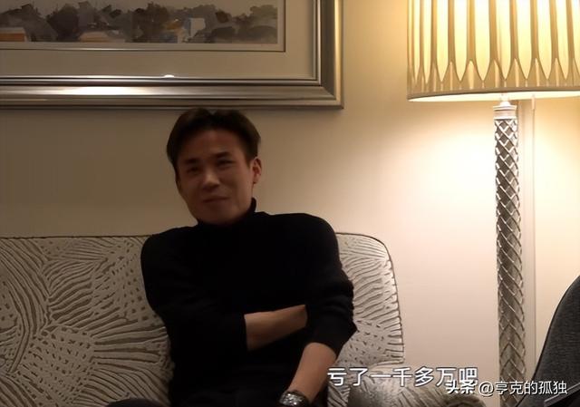 5年前，靠倒卖口罩一年赚60亿元，住5万一夜酒店的他，如今咋样了