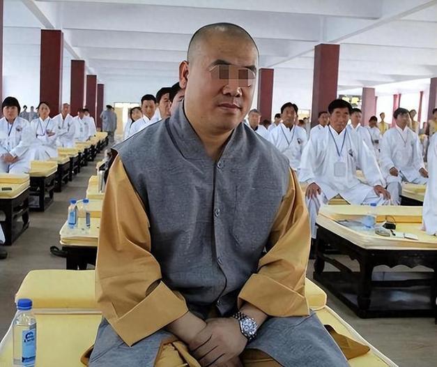 他是释永信师弟，自诩武僧总教头，比释永信更过分，因涉黑被捕