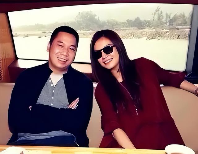 赵薇没想到，自己不止被圈内封杀，还有一件事，也让她面子挂不住