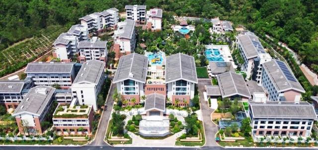 来普洱看“滇超联赛”，住哪更有性价比？丨看滇超 品普洱