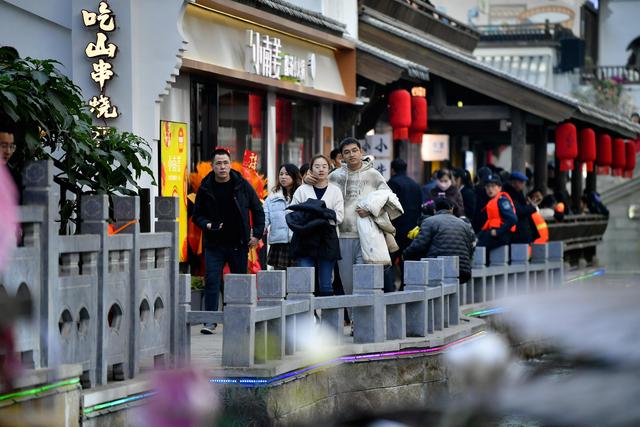 银川新地标！砂之船（银川）奥莱江南水街开启沉浸式文旅新体验