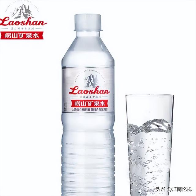央视国宴上的那瓶水火了！不是娃哈哈，更不是农夫山泉