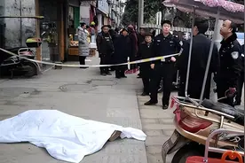 10年，奶奶选在孙子新婚之日跳楼轻生，事后儿子不许安葬，为何？图片