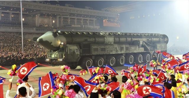 中方确认出席朝鲜80周年庆，不到24小时，王毅接到韩国外长电话