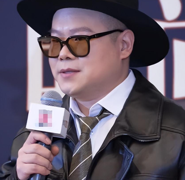 北京这一夜，官宣新身份的岳云鹏，彻底颠覆了大众对他的固有认知