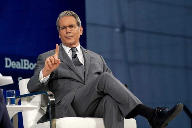 美国财长亲口说出“中国盟友”，中国将面临更强大的美国？