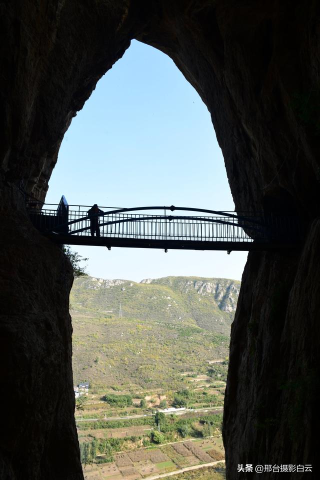 邢台天梯山：秋色美景入画来