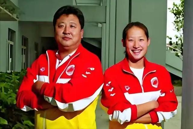 连娶3位徒弟，将奥运冠军变主妇，毁掉队员前途的他能有多离谱？