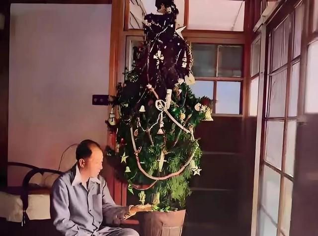 张学良软禁时真实生活，奢华至极，完全不像囚徒生活！