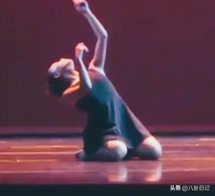 这是黄楼和黑妞在比利时养家的生活照，每一张都这么自信、阳光