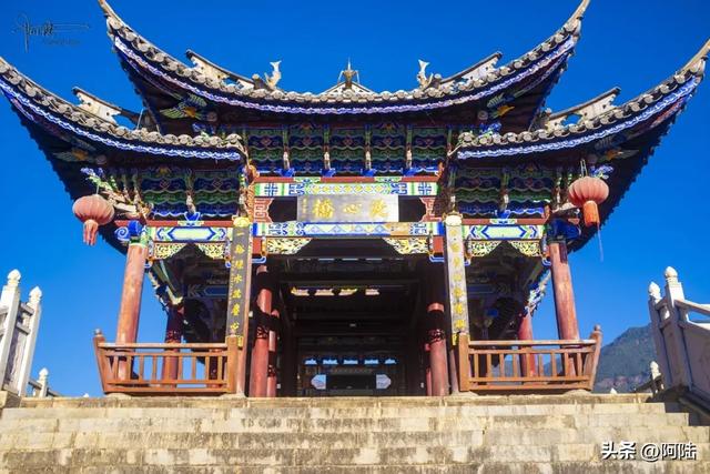 借明代古桥“洗心”悟禅，悄然感受大理鸡足山的名不虚传