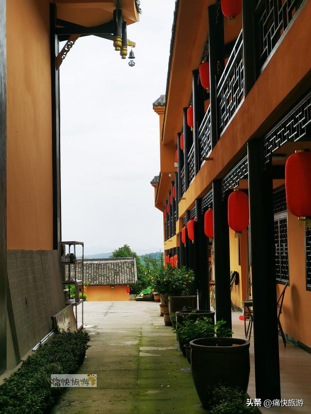 行走自贡：探访富顺东山寺