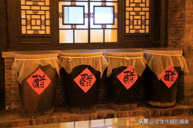 山西平遥：夜幕下的古城 醋香四溢