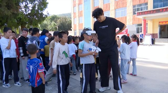 合水县以多彩科普教育助力青少年探索科学世界