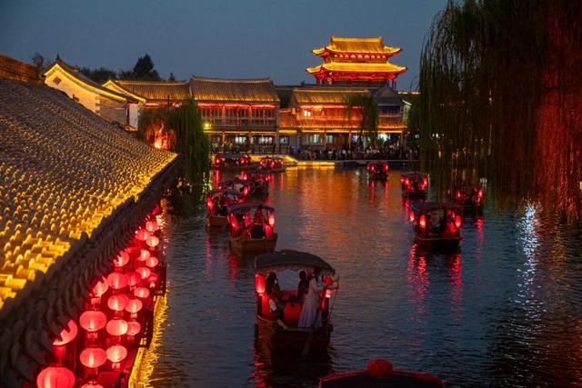 台儿庄古城夜生活 | 穿越古今的梦幻之约!