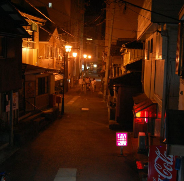 日本恶魔岛曝光：近半居民是性工作者，警察也下场牟利，如今怎样