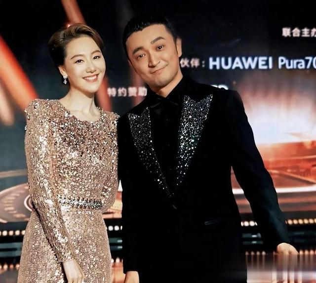 私生活混乱、被央视开除、陪睡上位？王冠身上的标签究竟有多离谱