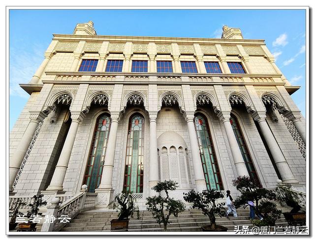 青海西宁市区里的几座清真寺 & 下南关美食街