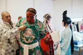 “西北秦腔王”安万：吼着秦腔下江南图片