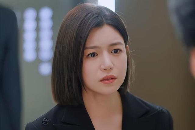 没热搜没宣发	，这剧凭啥9.4分爆了？