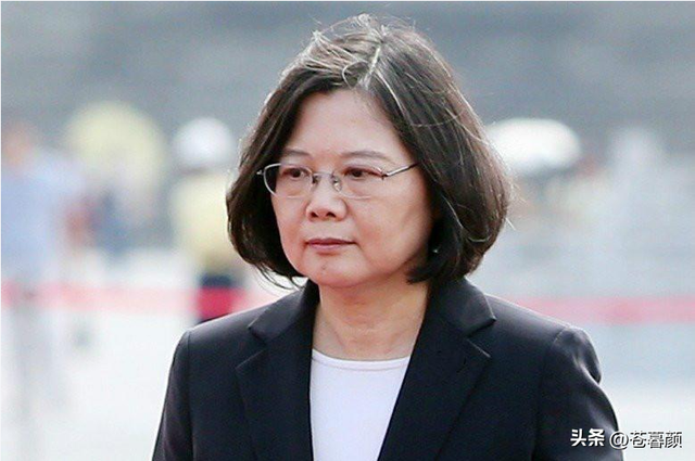 日本连开3枪，事态严重了，蔡英文已离岛，解放军通牒发往东京