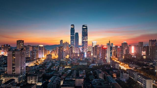 湖南唯一的“特大城市”，面积比衡阳、郴州还小，人口超过1000万