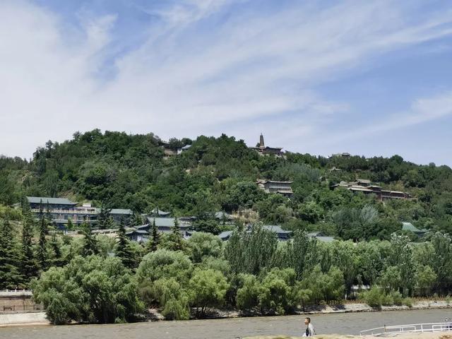 天翻地覆慨而慷，兰州白塔山的前世今生