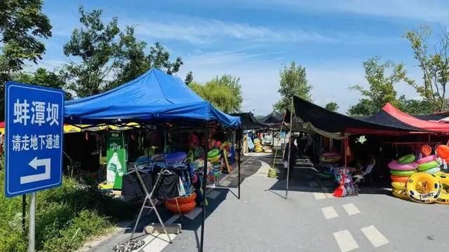 40分钟车程要开2小时，杭州这里每天下午“长”满了人！当地紧急提醒